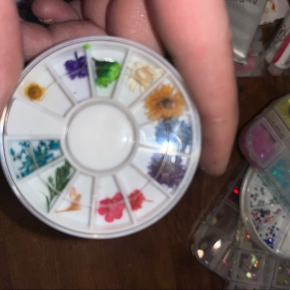 Acrylic Nail Set - Picture 12 of 16